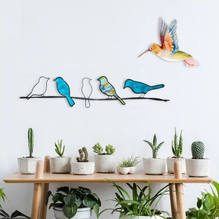 Decoración de pared "Pájaros en un alambre" | Capiz & Metal