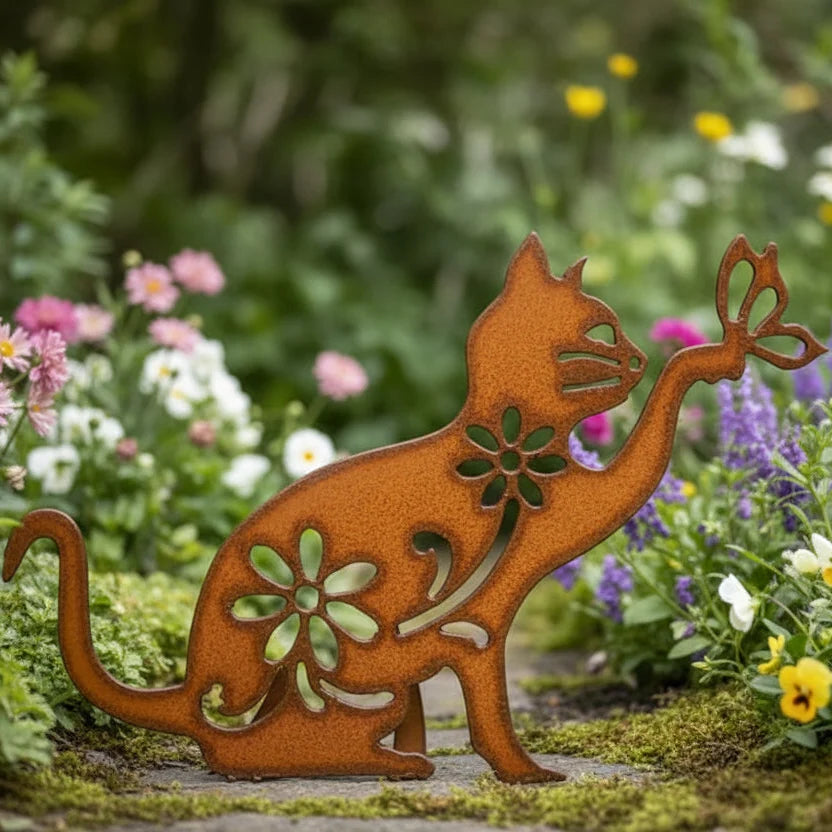Rustic Metal Garden Cat
