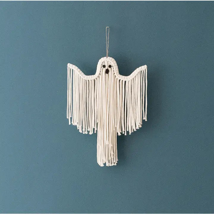 Fantasmas de Halloween en macramé