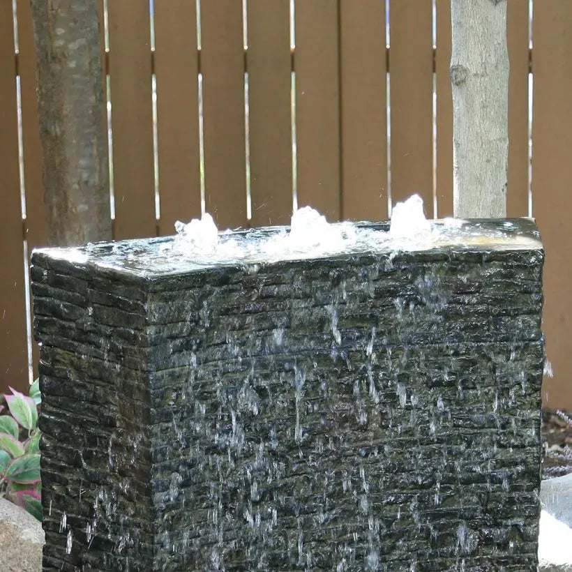 Large Curved Stacked Slate Walls | 26"