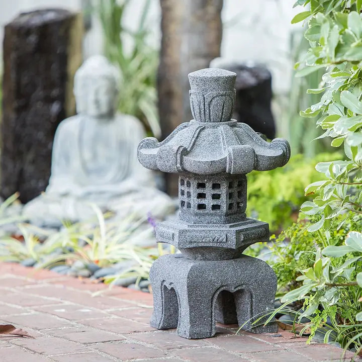 Farol de jardín de piedra volcánica tallada a mano - Kasuga (50 cm)