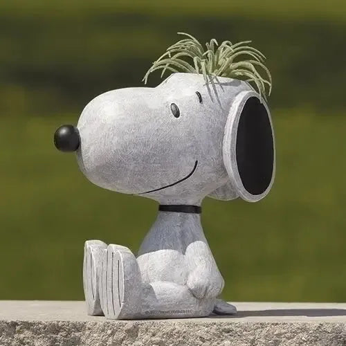Maceta de Snoopy de 8" de alto con forma de cacahuetes