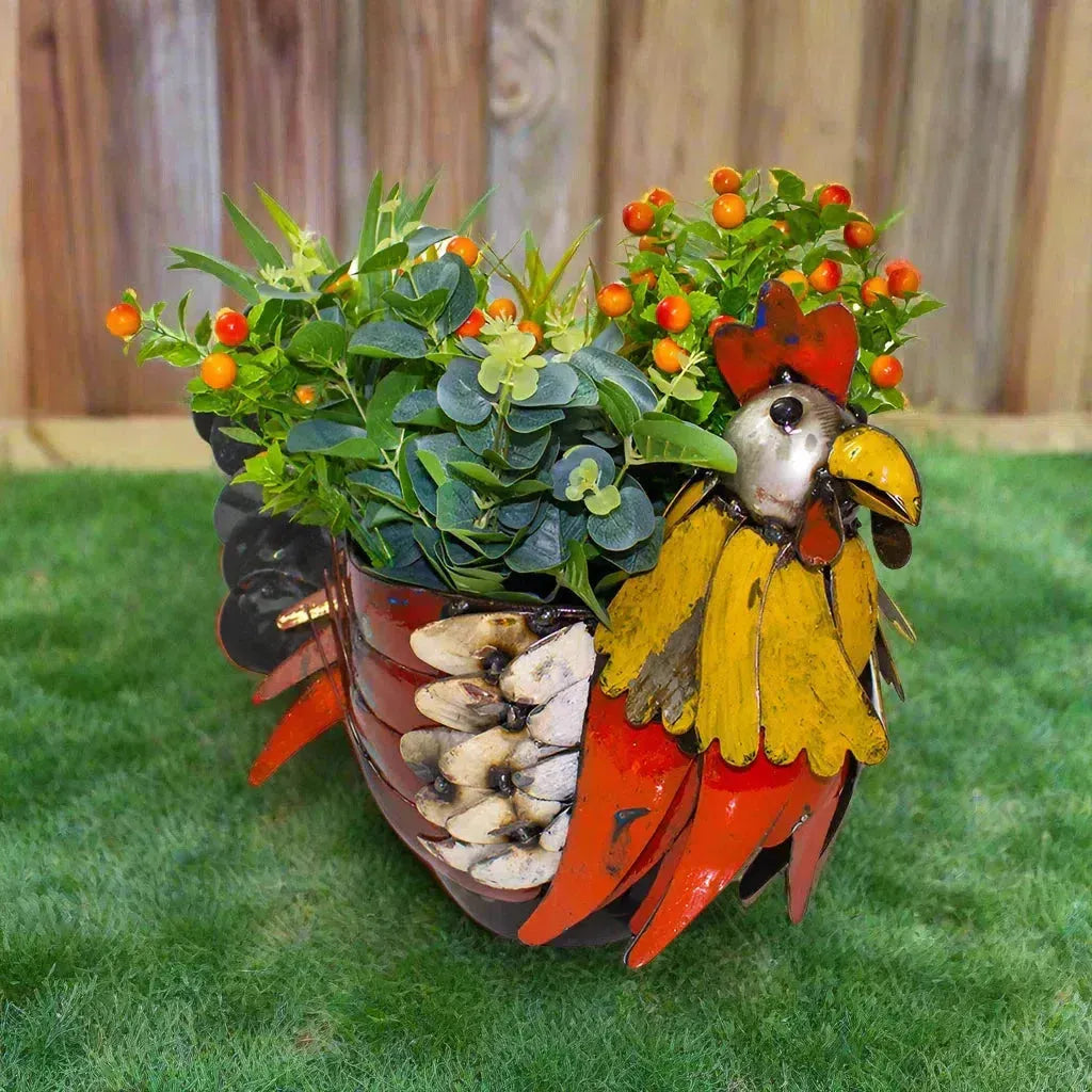 Jardinera de mesa con forma de gallina