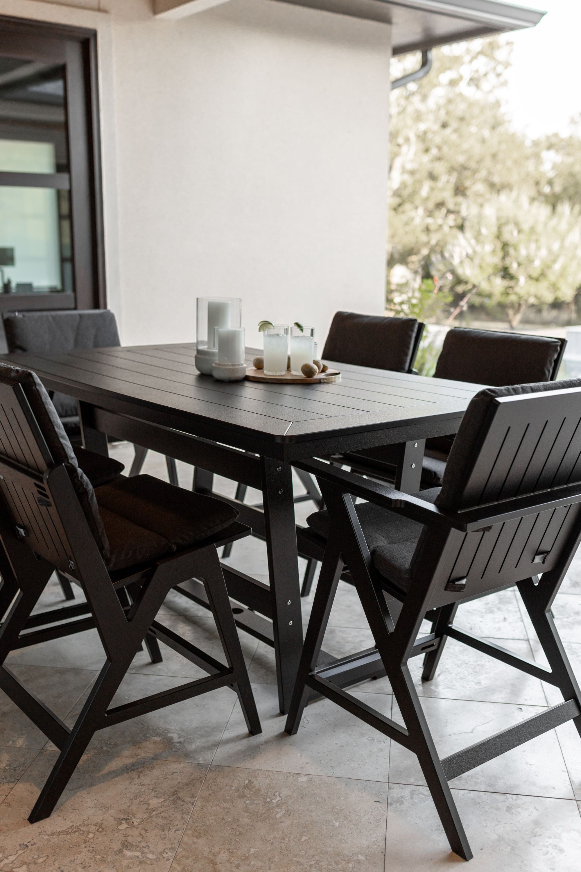 Hudson 40" X 70" Rectangular Table