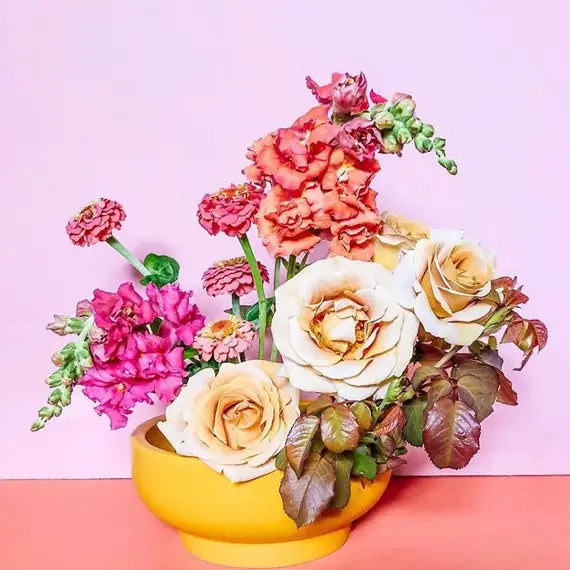 7" Pedestal Home and Garden Bowls