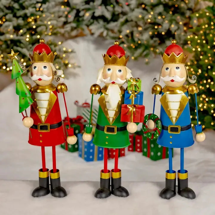 3 figuras de cascanueces de metal surtidas de 60 cm de alto