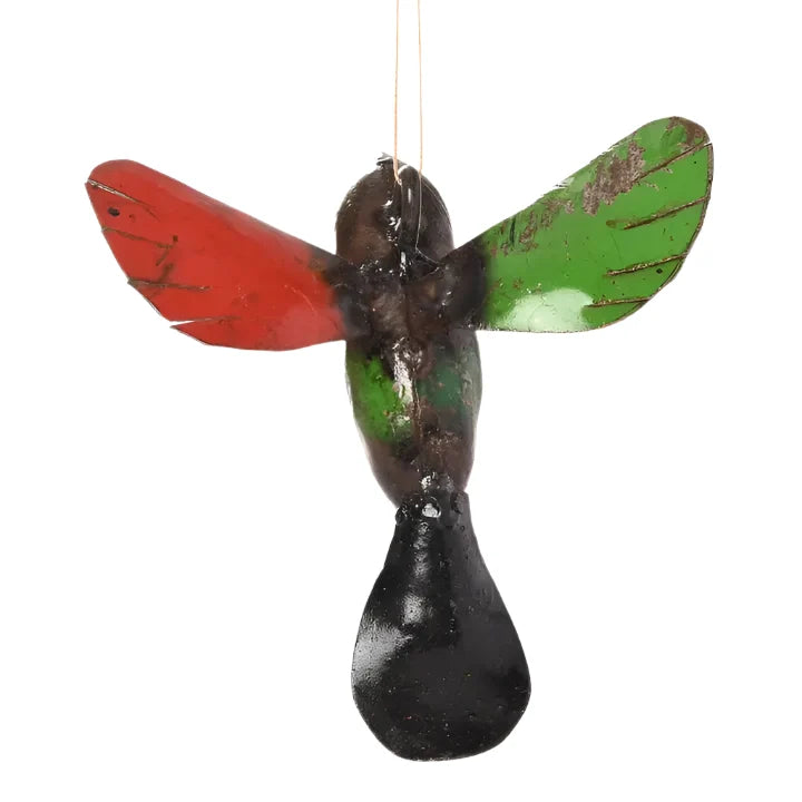 Colibrí de metal reciclado