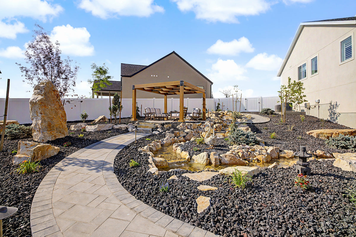 Boulders & Natural Stone