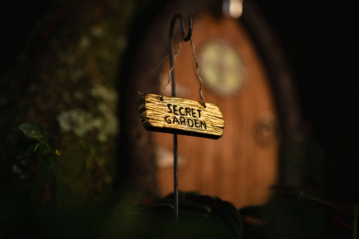 Fairy door with light and windows – Glow in The Dark