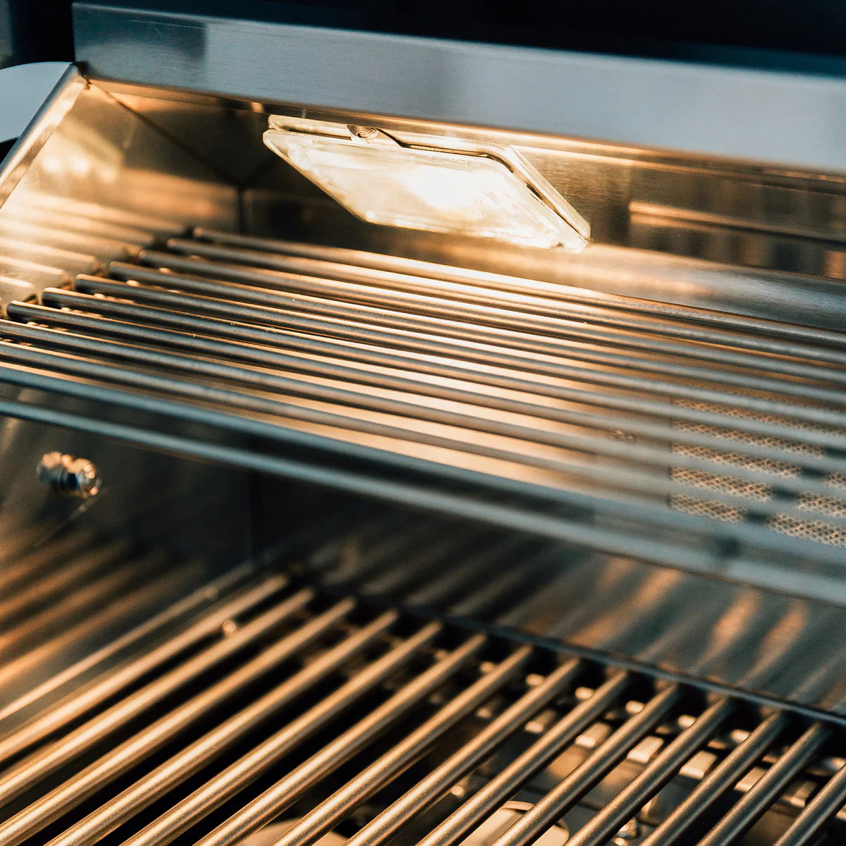 Parrilla empotrada Sizzler Pro de 32" - Summerset Grills