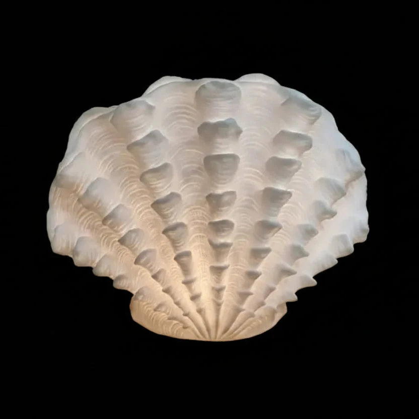 Standing Scallop Light