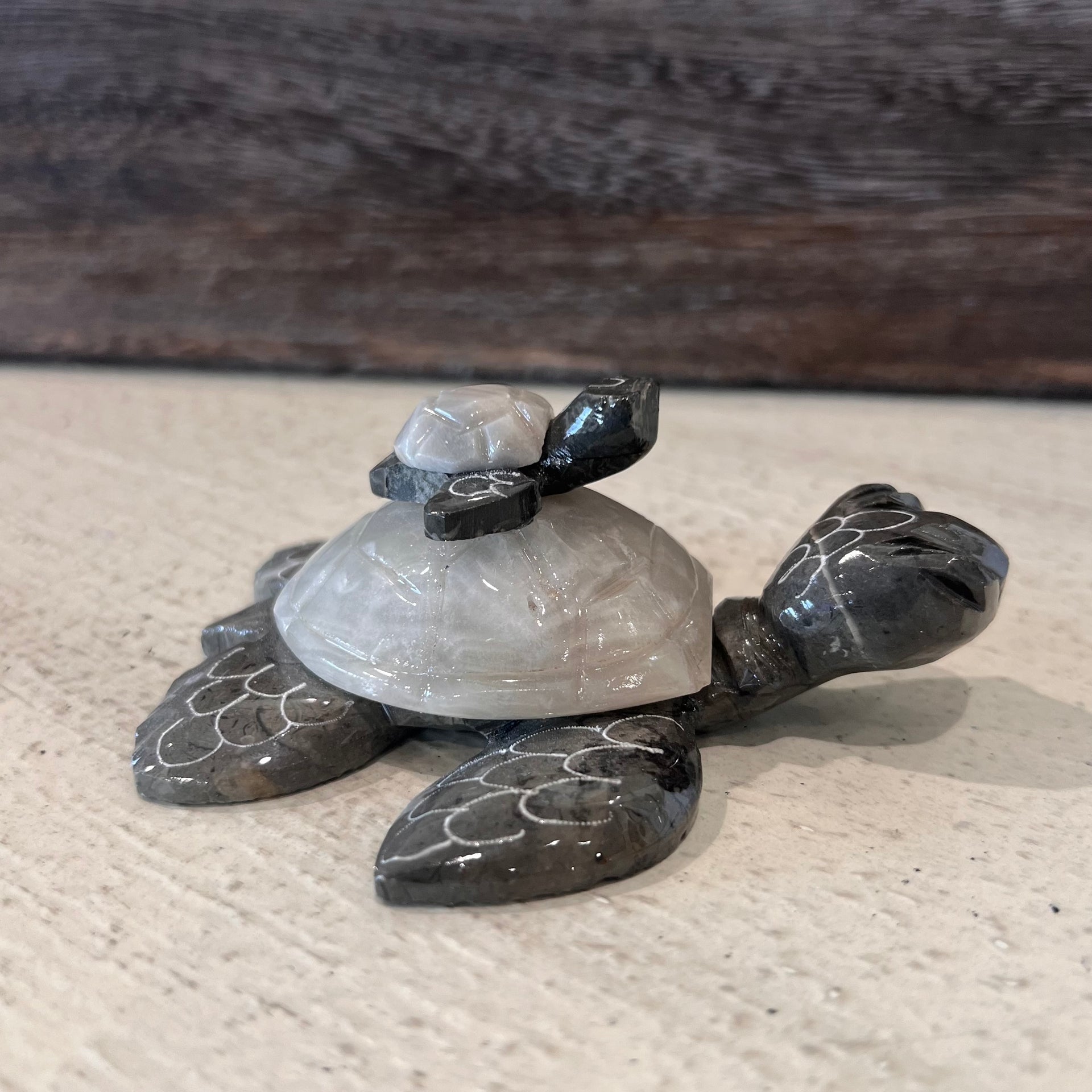 4" Mama Turtle & Baby | Defective