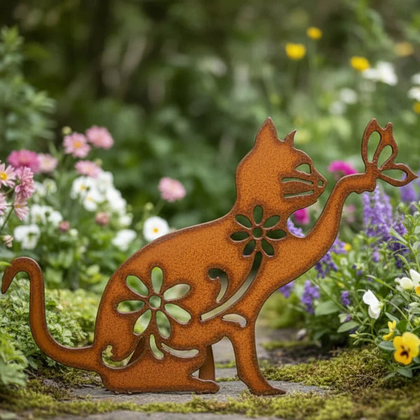 Rustic Metal Garden Cat