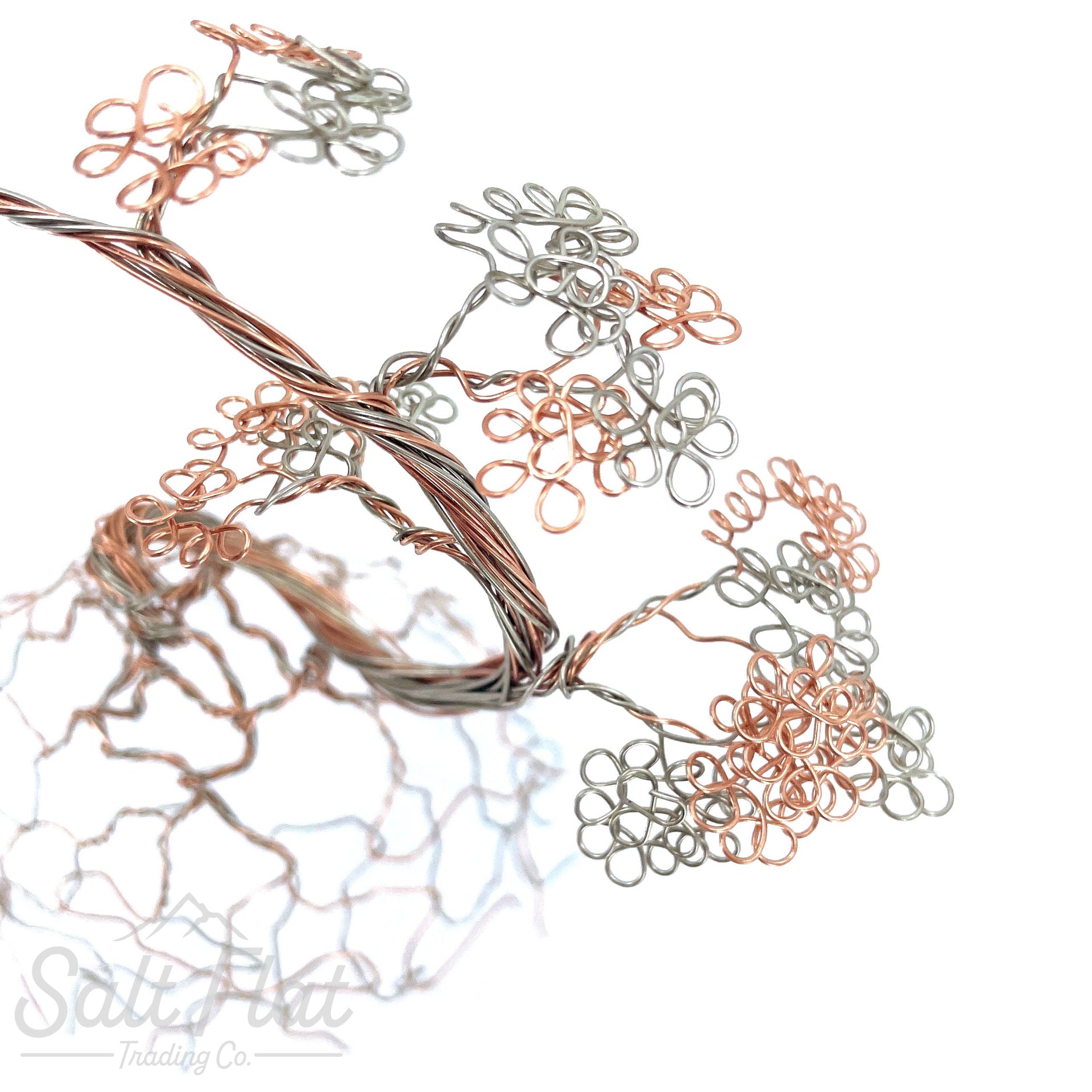 Medium Cascade 2-Tone Wire Tree