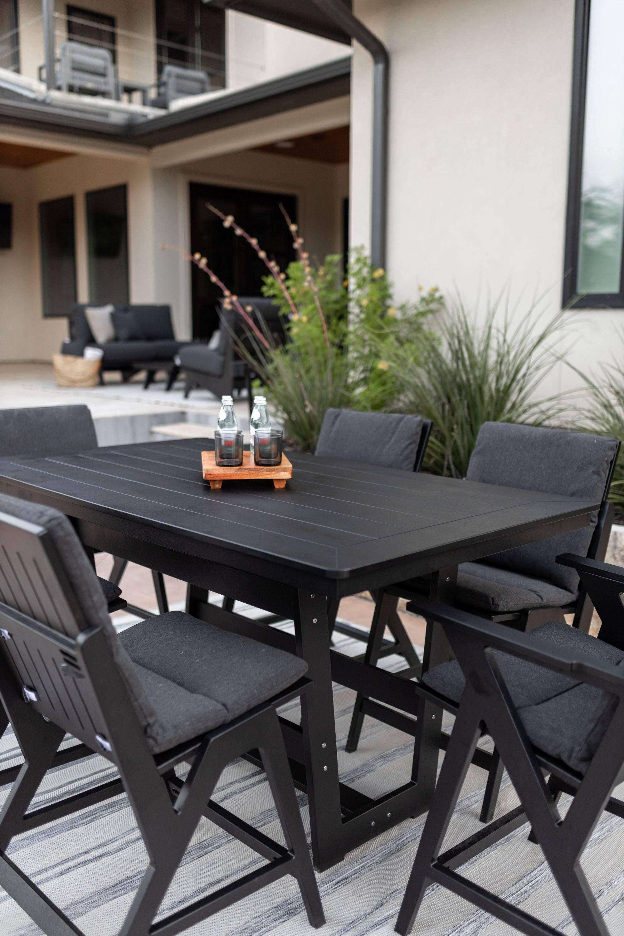 Hudson 40" X 70" Rectangular Table