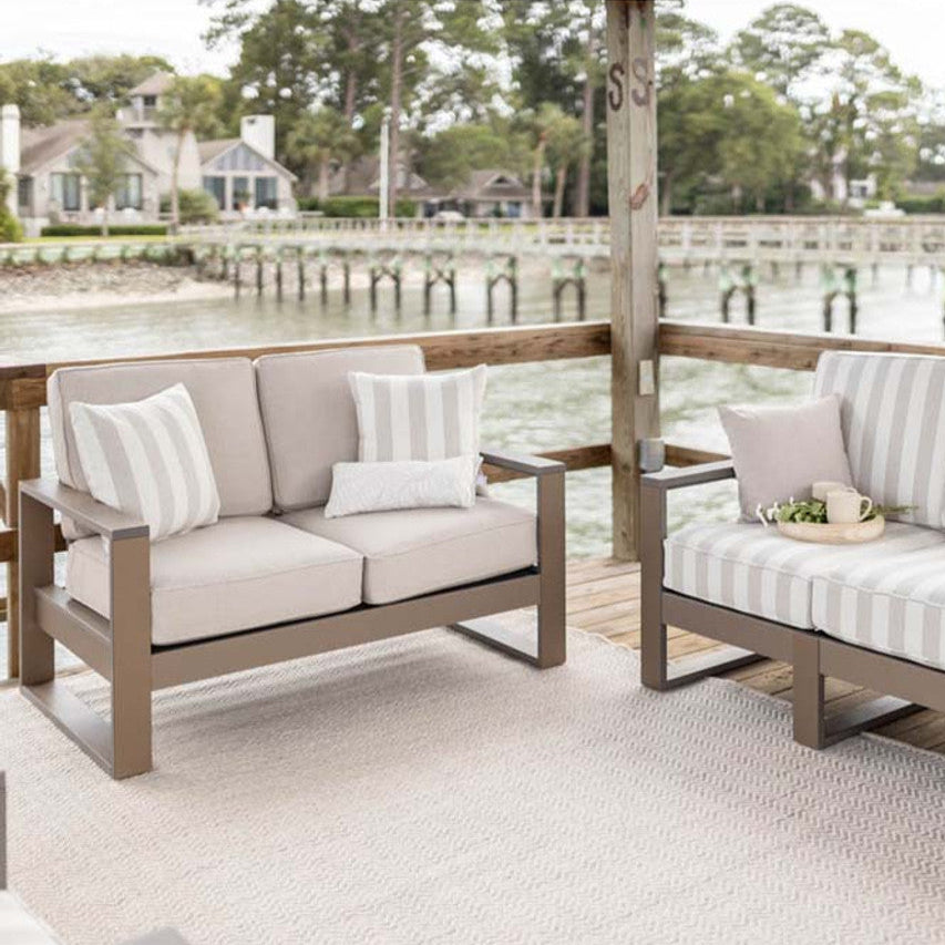Nordic Loveseat