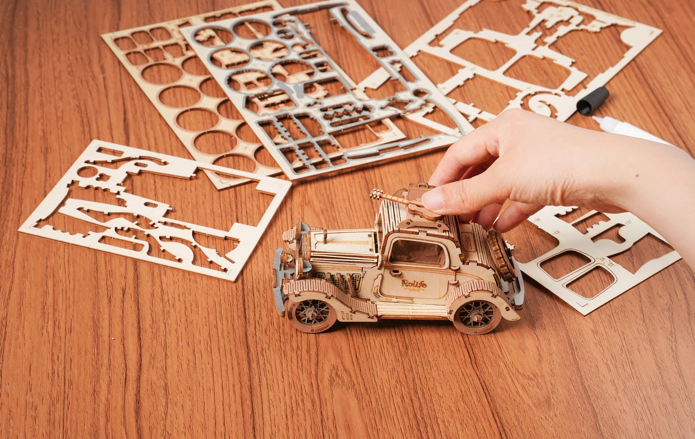 3D Laser Cut Wooden Vintage Car