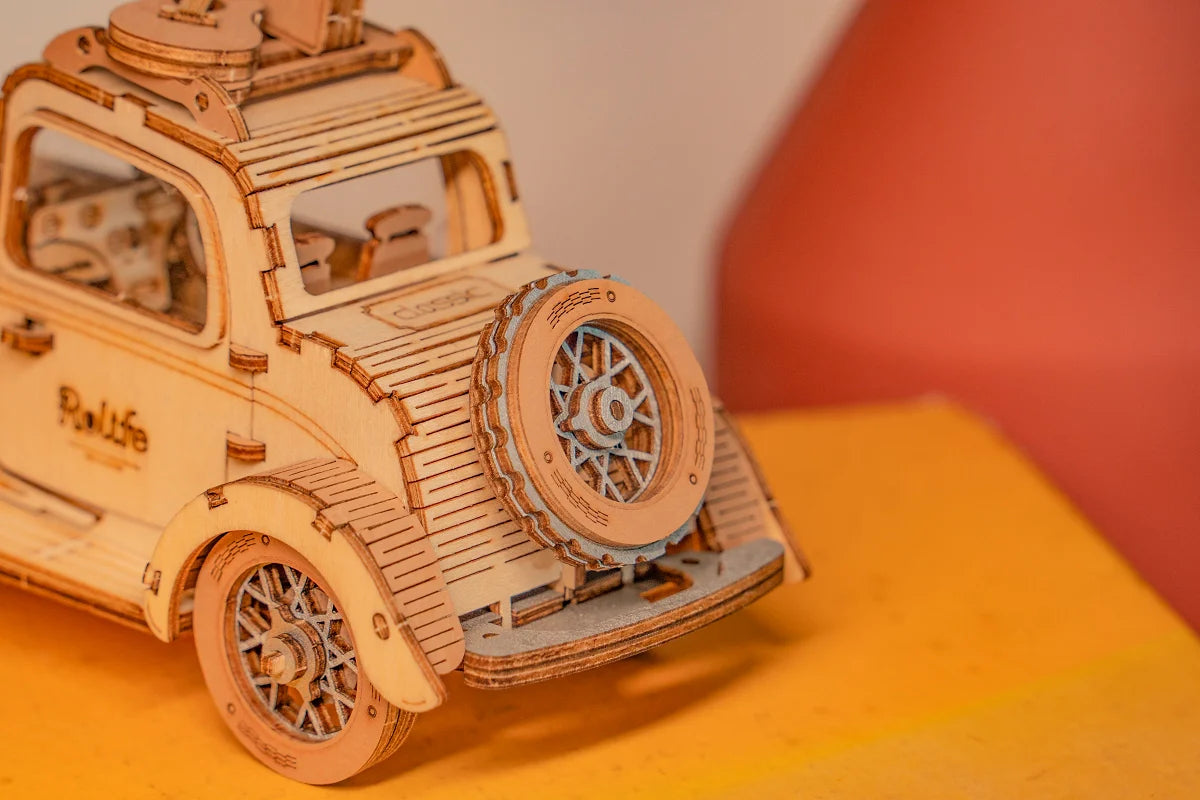 3D Laser Cut Wooden Vintage Car