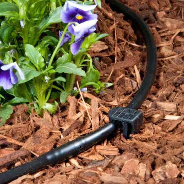 Tuberías de polietileno y líneas de goteo: varios tamaños, distancia entre emisores, longitudes y colores