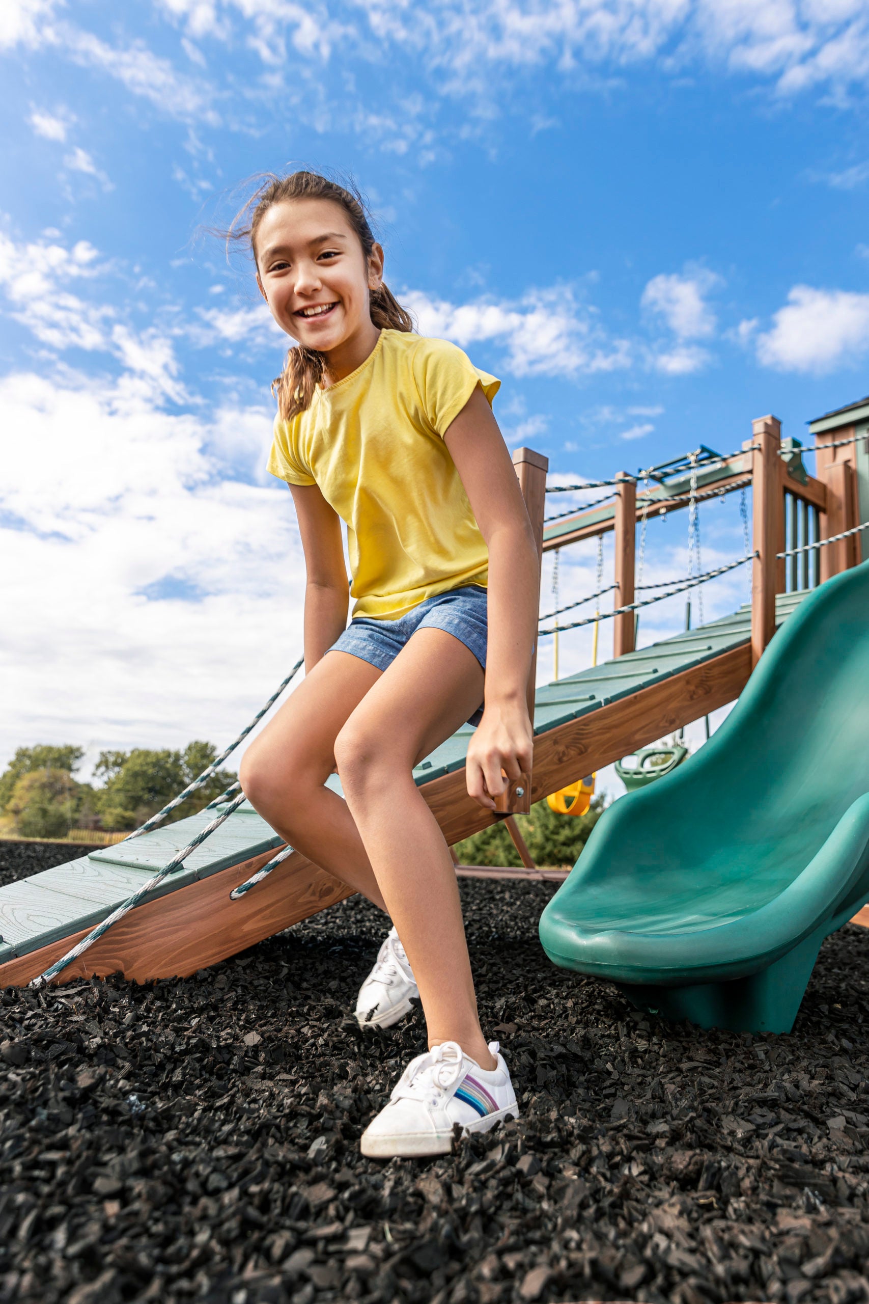 Landscape Products ラグ(リン) Viagrow Black Rubber Playground & Landscape Mulch, 75 cf